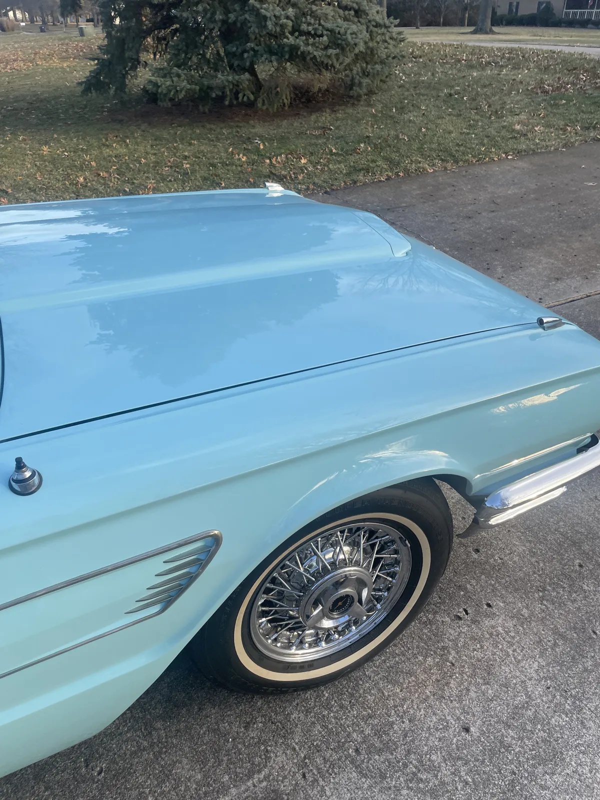 Ford-Thunderbird-1965-Frost-Turguiose-White-17