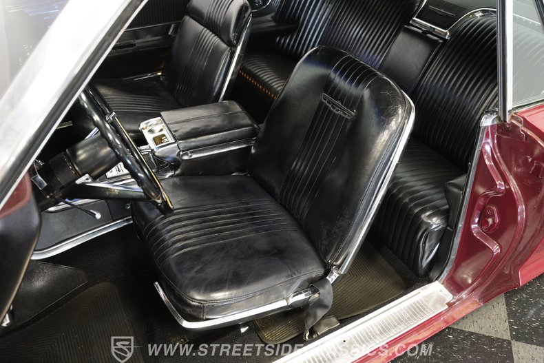 Ford-Thunderbird-1965-Maroon-Black-12