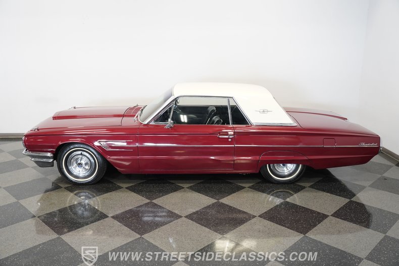 Ford-Thunderbird-1965-Maroon-Black-17