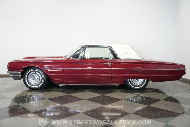Ford-Thunderbird-1965-Maroon-Black-18