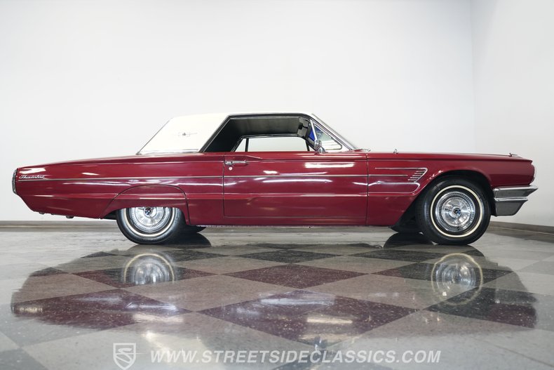 Ford-Thunderbird-1965-Maroon-Black-24