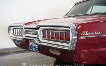 Ford-Thunderbird-1965-Maroon-Black-35