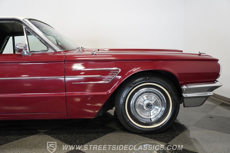 Ford-Thunderbird-1965-Maroon-Black-37