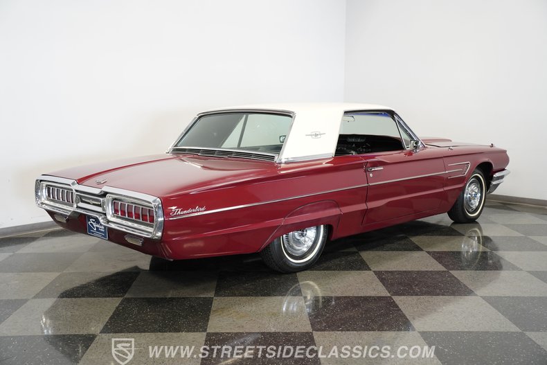 Ford-Thunderbird-1965-Maroon-Black-9