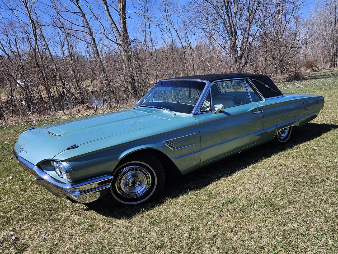 Ford-Thunderbird-1965-Patrician-Green-White-Leather-1