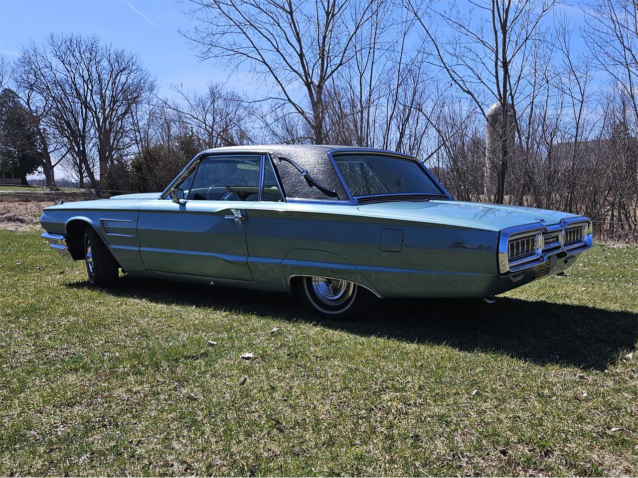 Ford-Thunderbird-1965-Patrician-Green-White-Leather-2