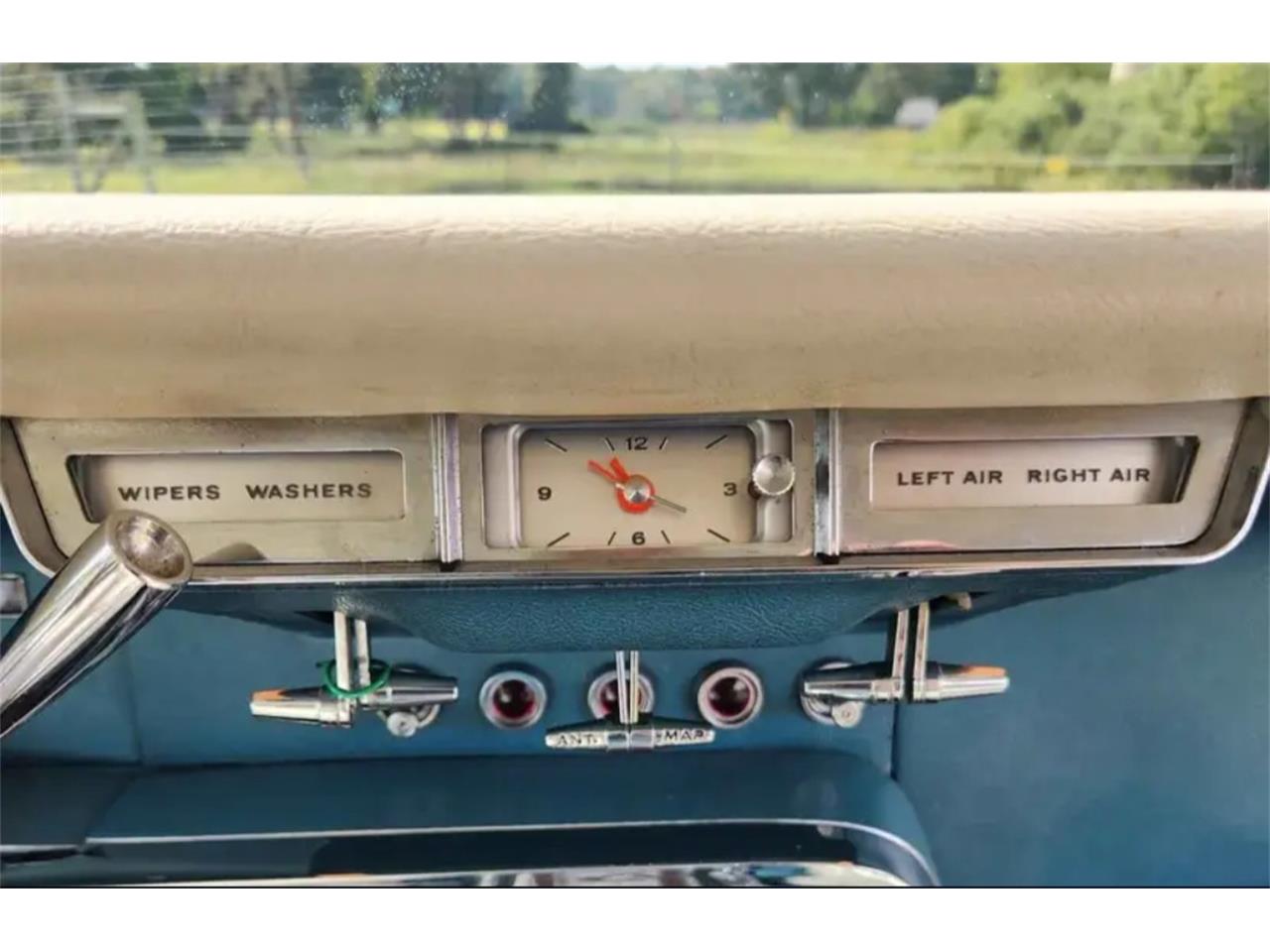 Ford-Thunderbird-1965-Patrician-Green-White-Leather-21