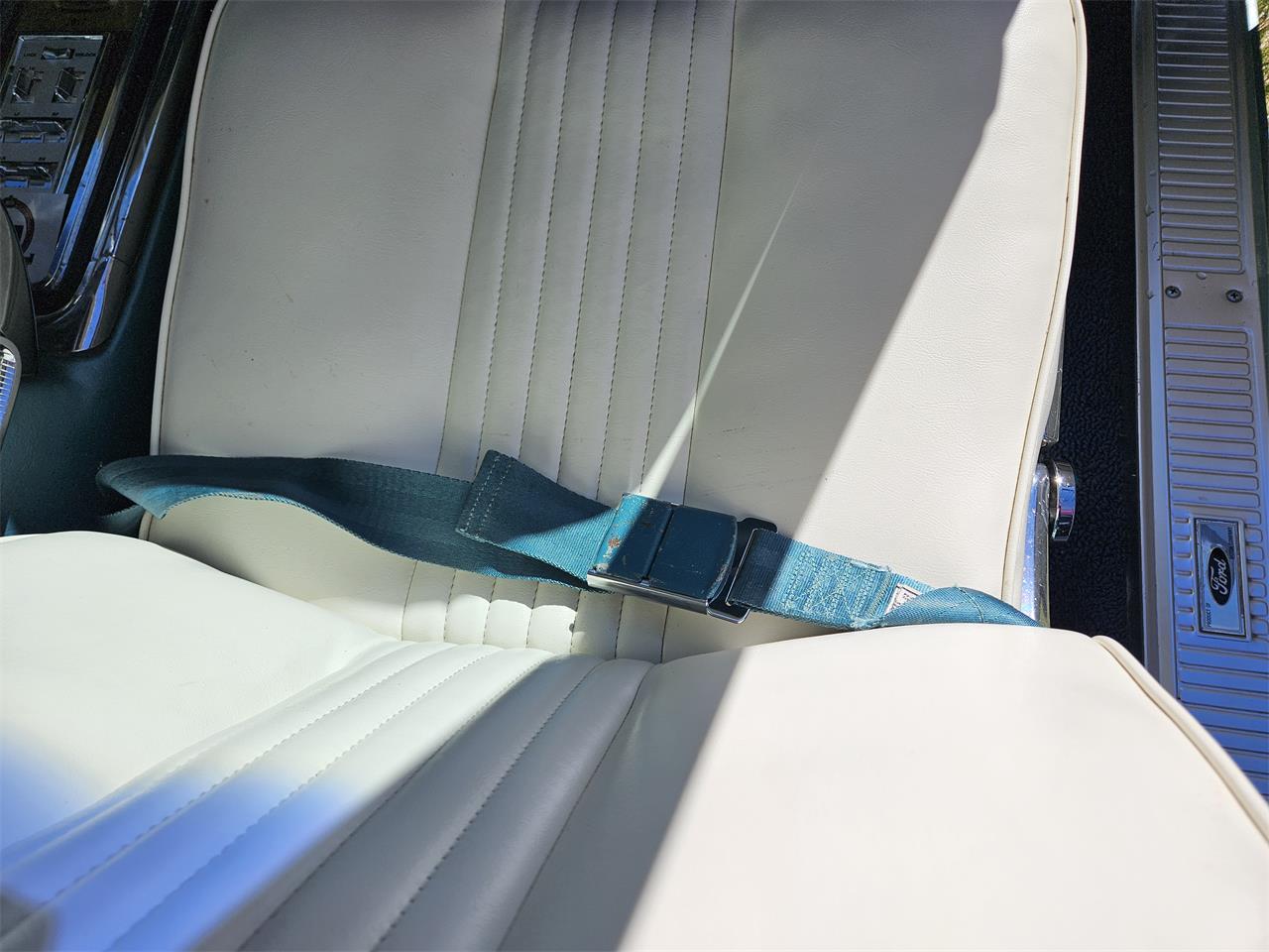 Ford-Thunderbird-1965-Patrician-Green-White-Leather-29