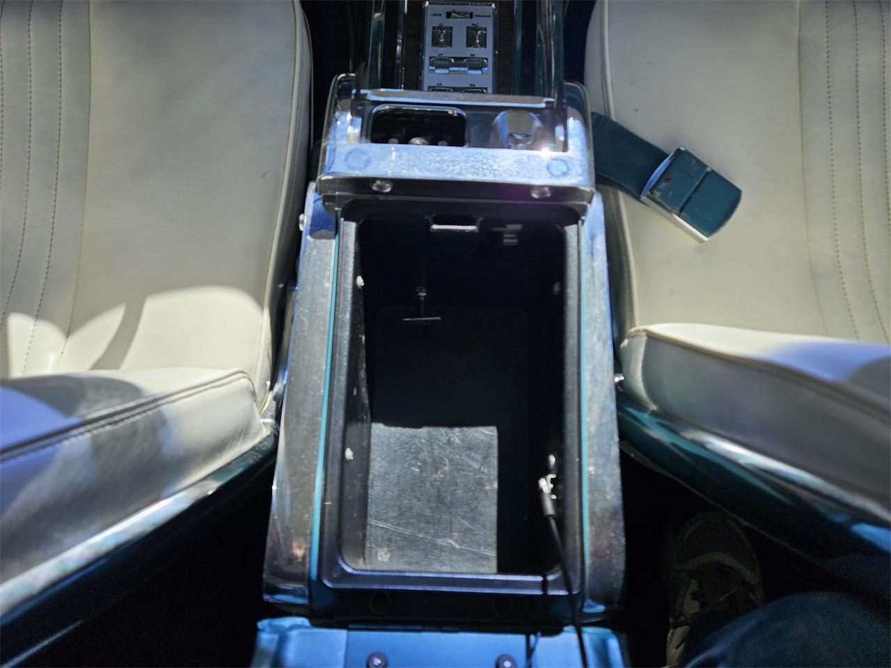 Ford-Thunderbird-1965-Patrician-Green-White-Leather-32