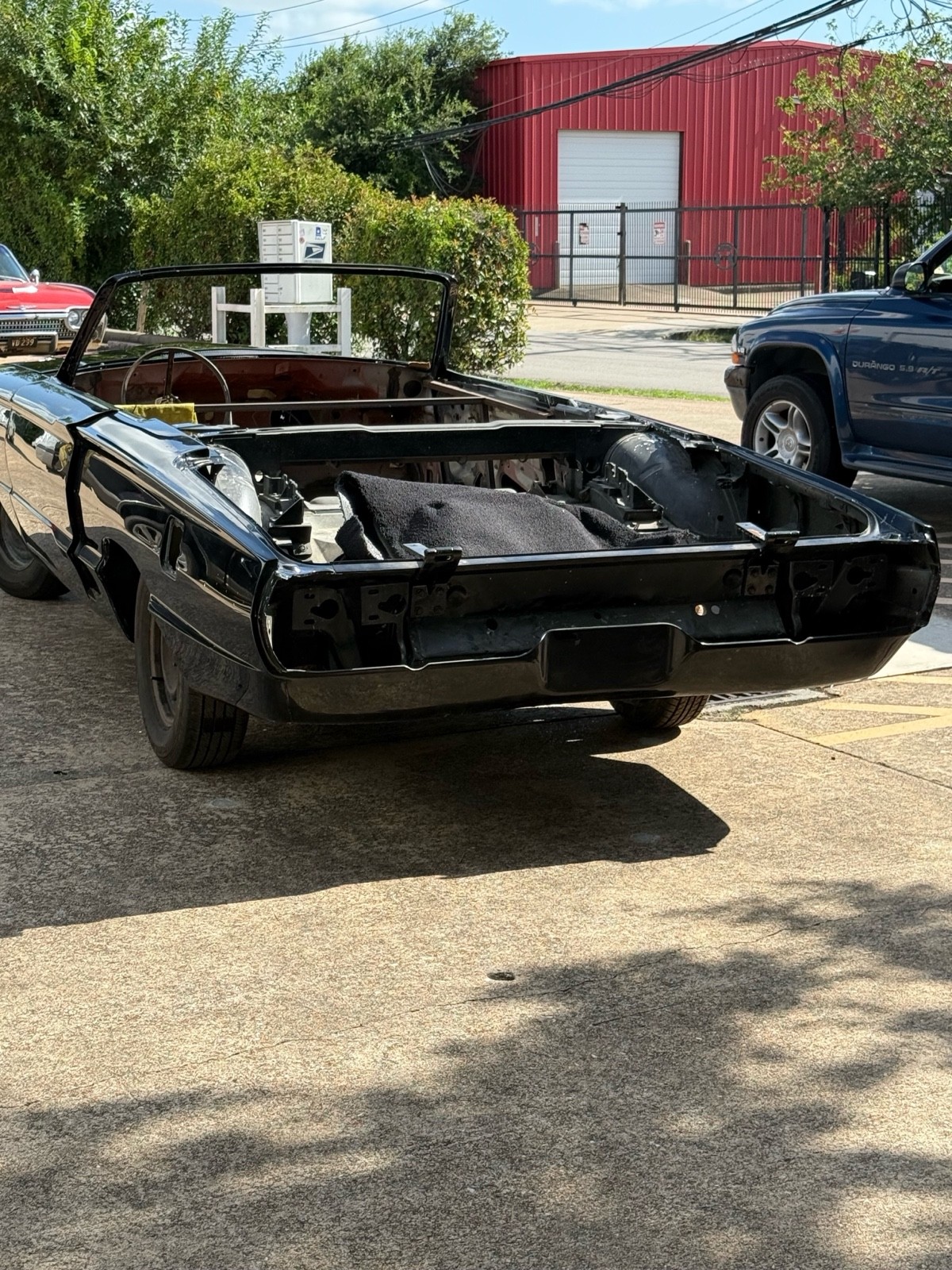 Ford-Thunderbird-1966-Convertible-10