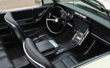 Ford-Thunderbird-1966-Convertible-11