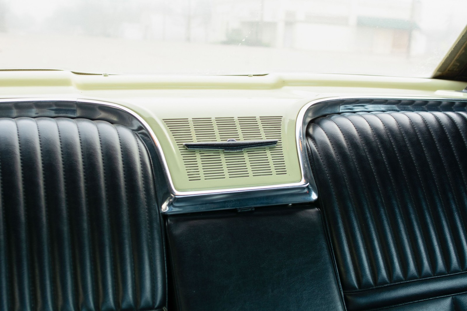 Ford-Thunderbird-1966-Convertible-16