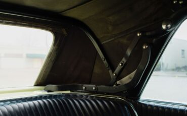 Ford-Thunderbird-1966-Convertible-17