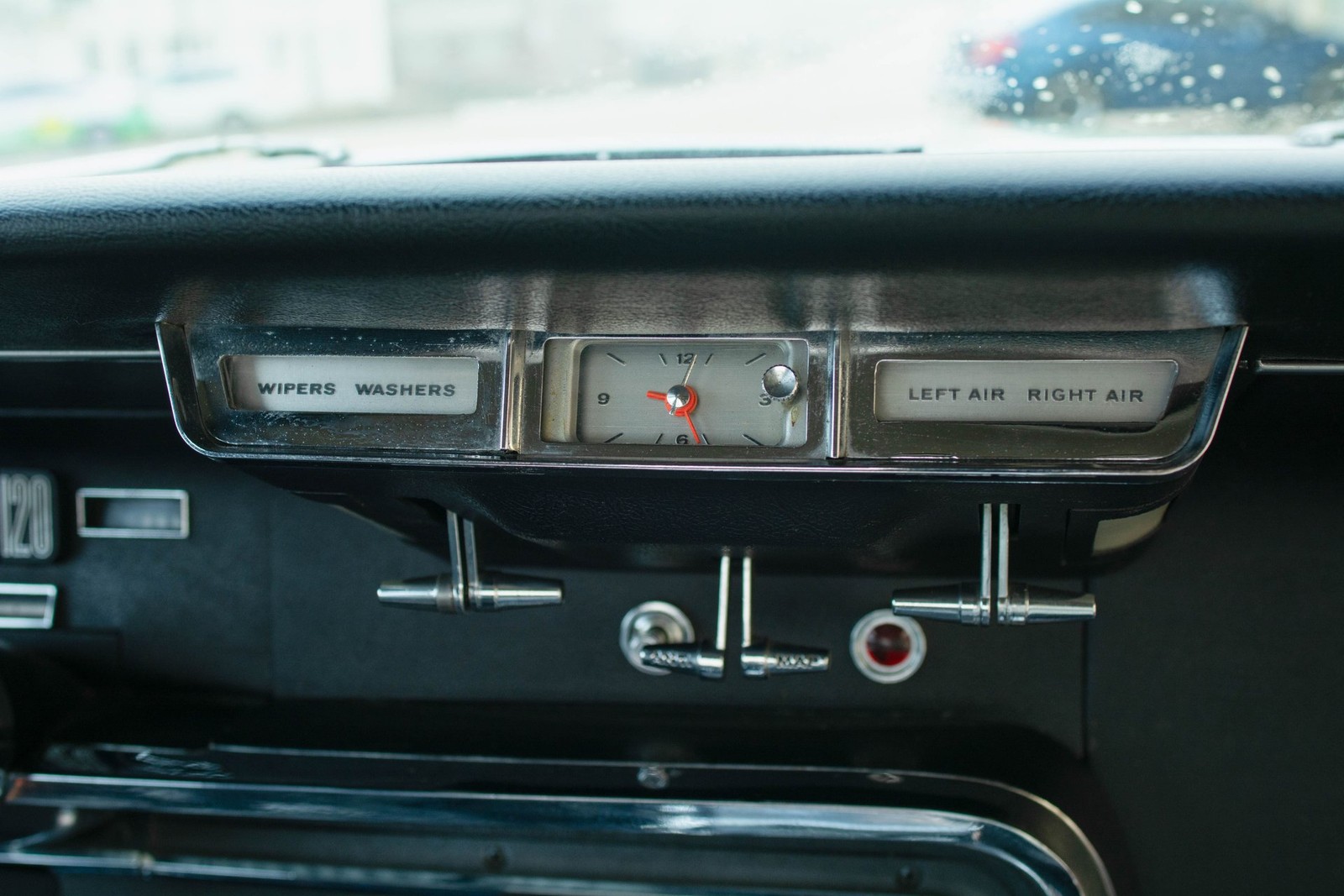Ford-Thunderbird-1966-Convertible-20