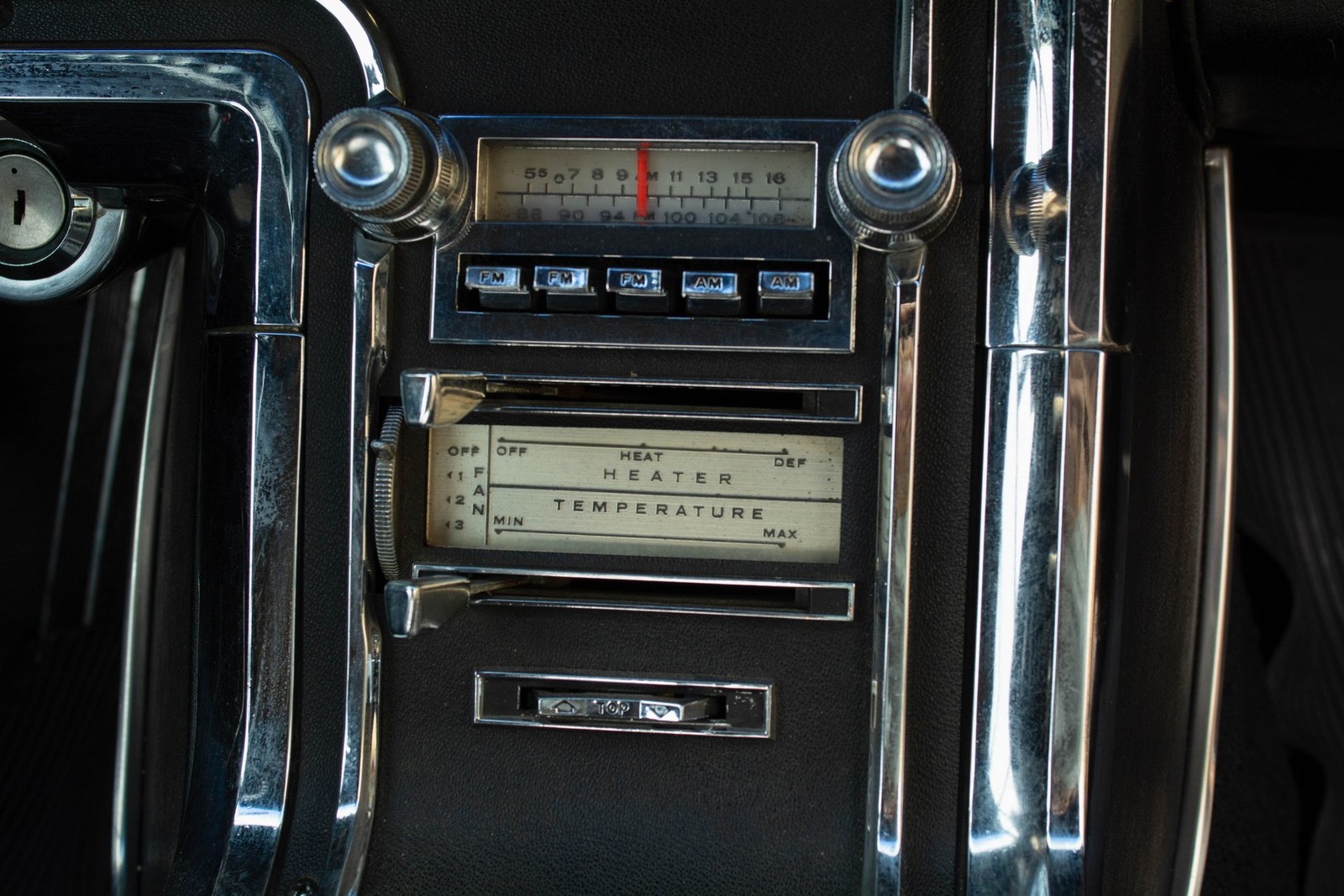 Ford-Thunderbird-1966-Convertible-22