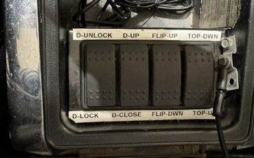 Ford-Thunderbird-1966-Convertible-24