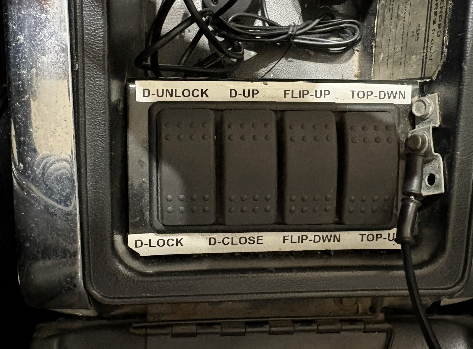 Ford-Thunderbird-1966-Convertible-24