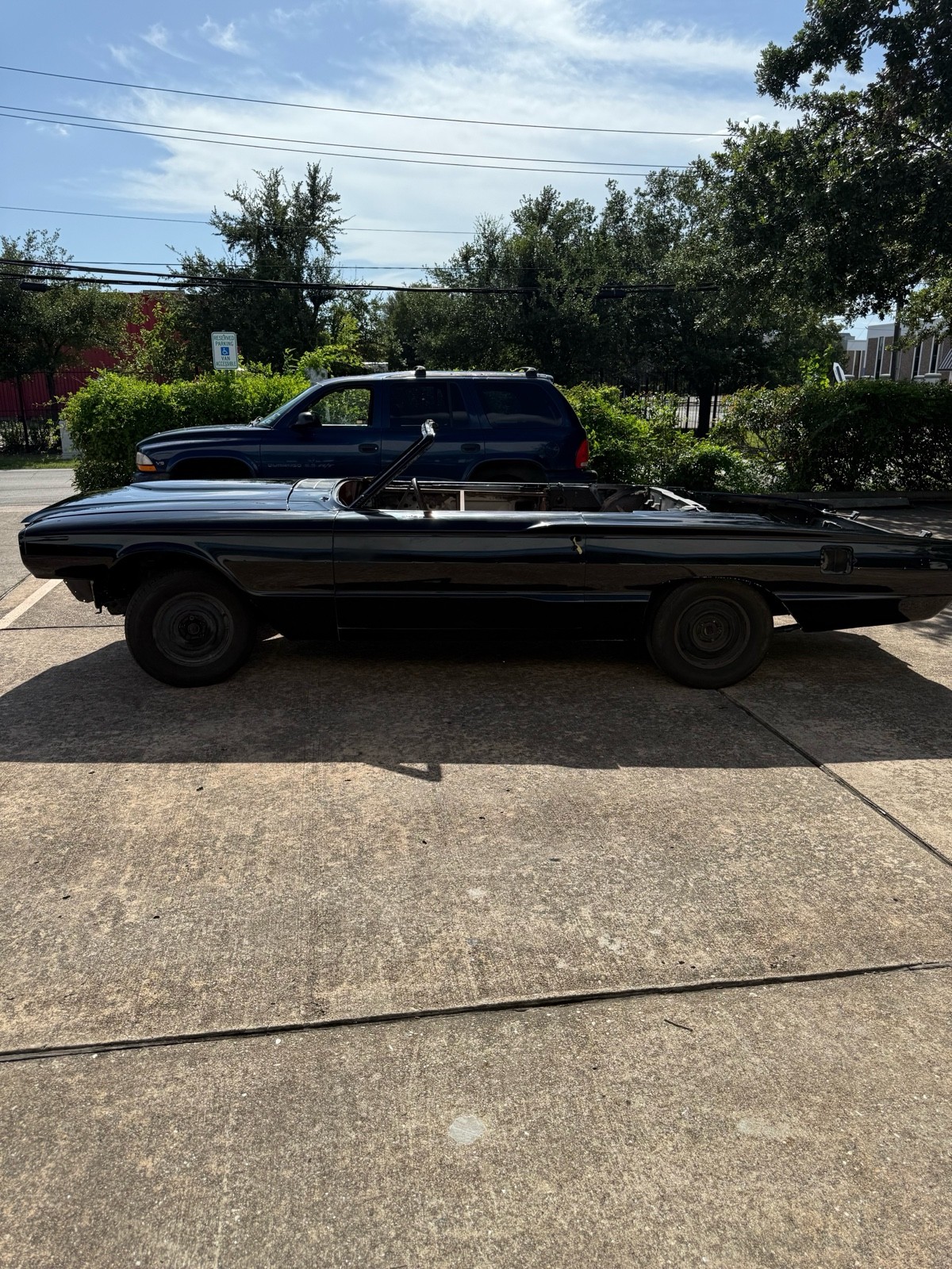 Ford-Thunderbird-1966-Convertible-3