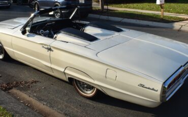 Ford-Thunderbird-1966-Convertible-6