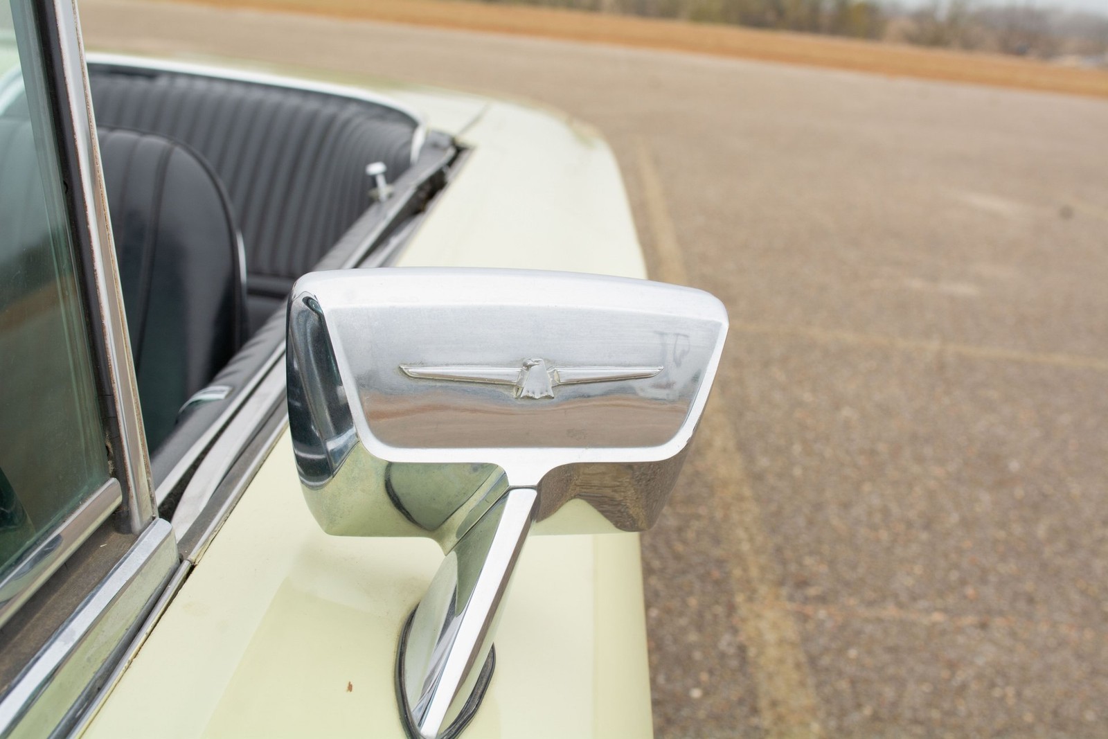 Ford-Thunderbird-1966-Convertible-9