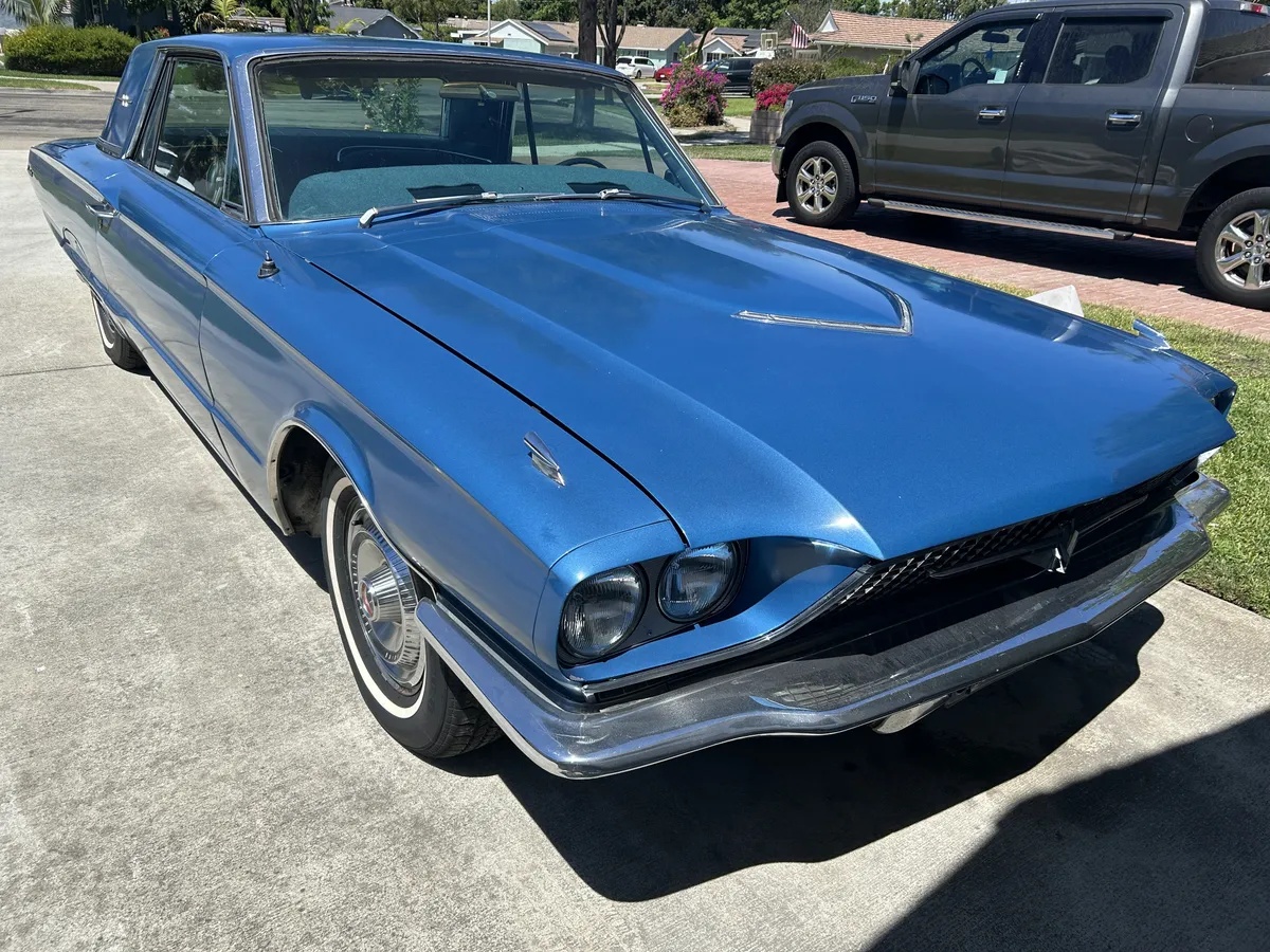 Ford-Thunderbird-1966-Electric-Blue-Blue-18