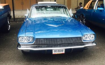 Ford-Thunderbird-1966-Sedan-1