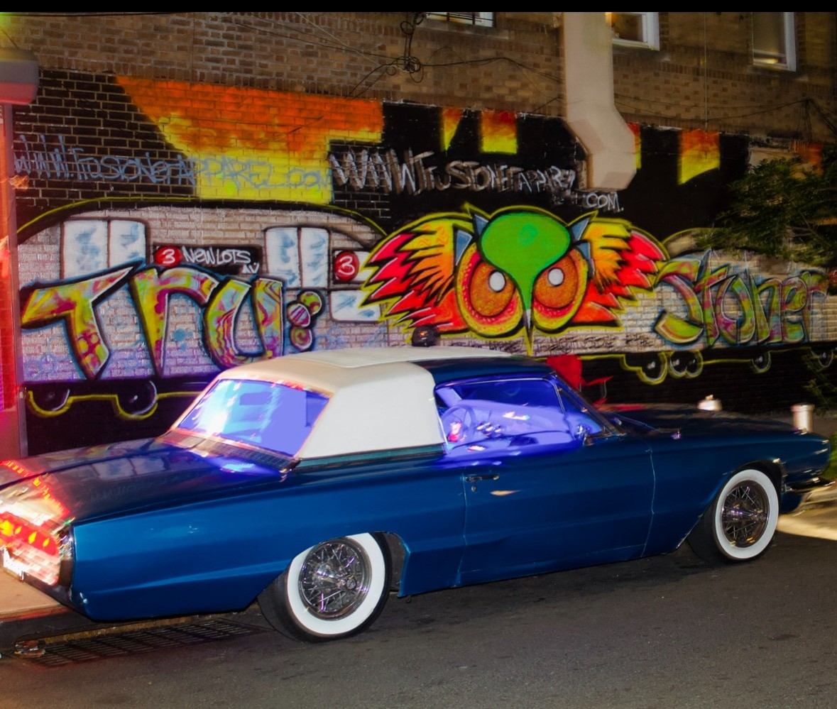 Ford-Thunderbird-1966-Sedan-2