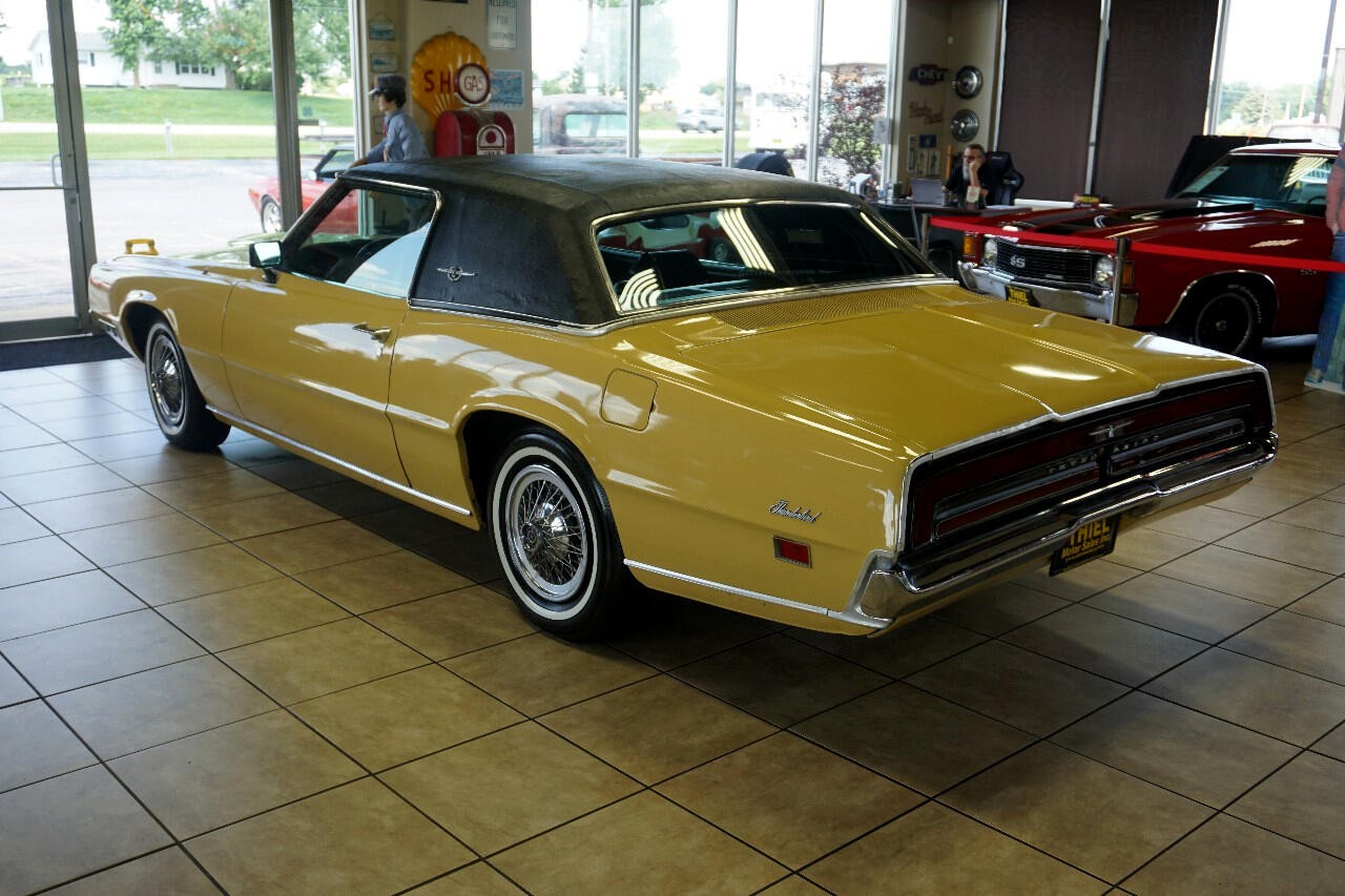 Ford-Thunderbird-1971-Classic-Car-10