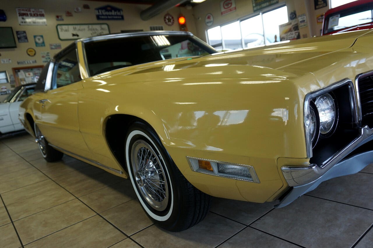 Ford-Thunderbird-1971-Classic-Car-15