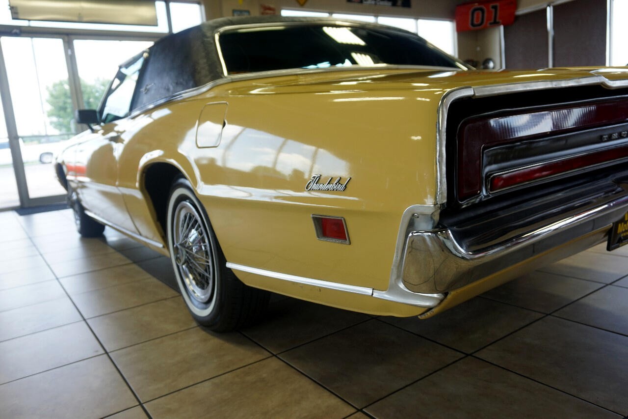 Ford-Thunderbird-1971-Classic-Car-17