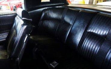 Ford-Thunderbird-1971-Classic-Car-23