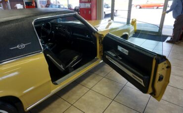 Ford-Thunderbird-1971-Classic-Car-24