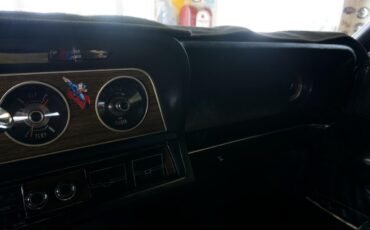 Ford-Thunderbird-1971-Classic-Car-28