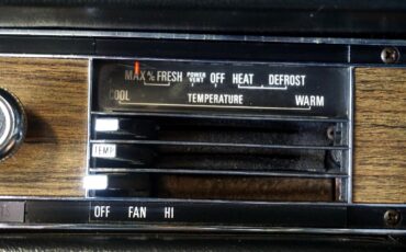 Ford-Thunderbird-1971-Classic-Car-31