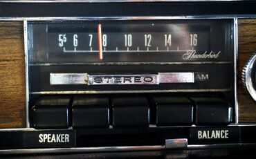 Ford-Thunderbird-1971-Classic-Car-32