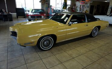Ford-Thunderbird-1971-Classic-Car-9