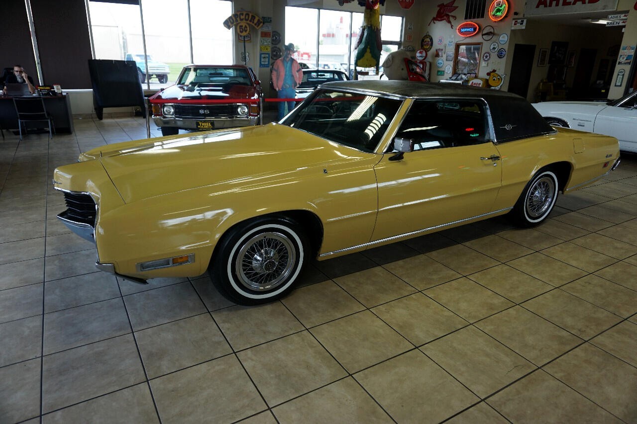 Ford-Thunderbird-1971-Classic-Car-9