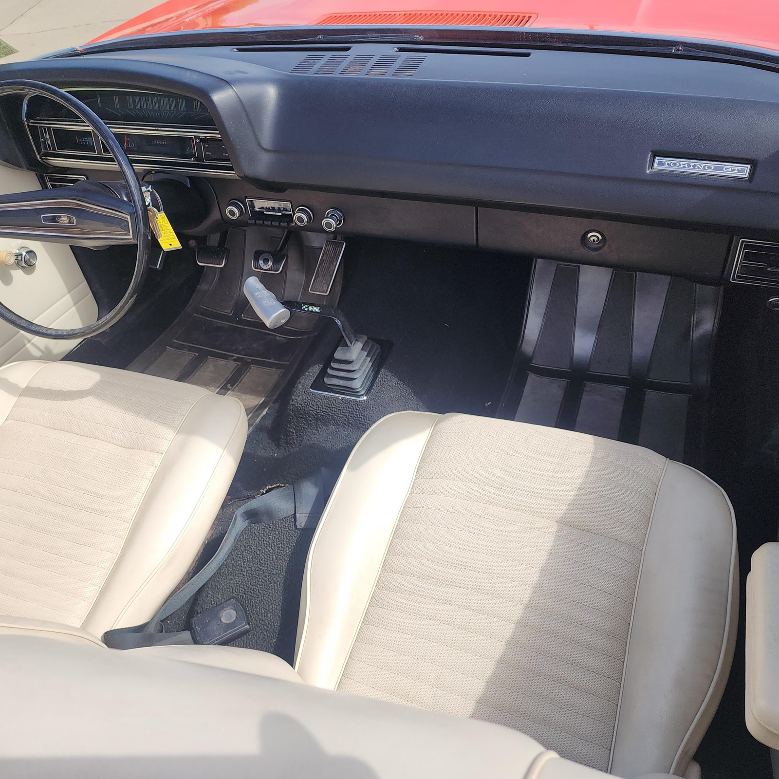 Ford-Torino-1970-Convertible-35