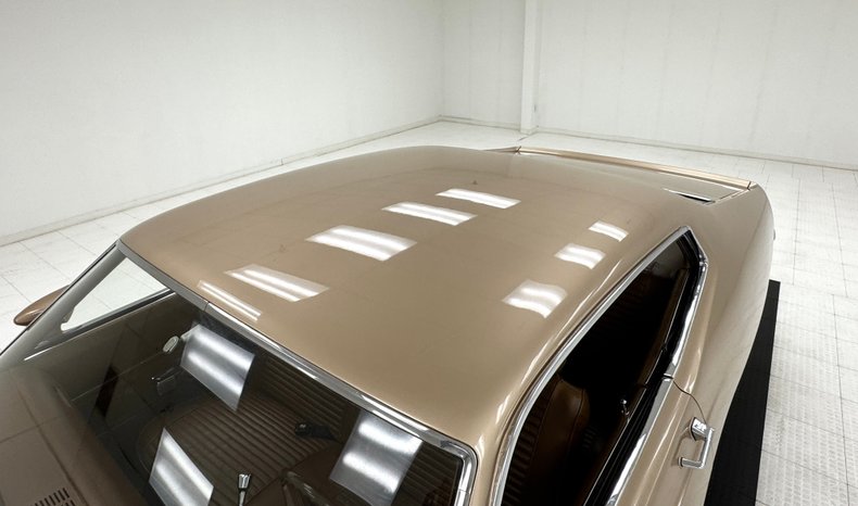 Ford-Torino-1970-Nugget-Gold-Metallic-Ginger-17