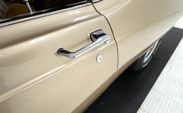 Ford-Torino-1970-Nugget-Gold-Metallic-Ginger-19