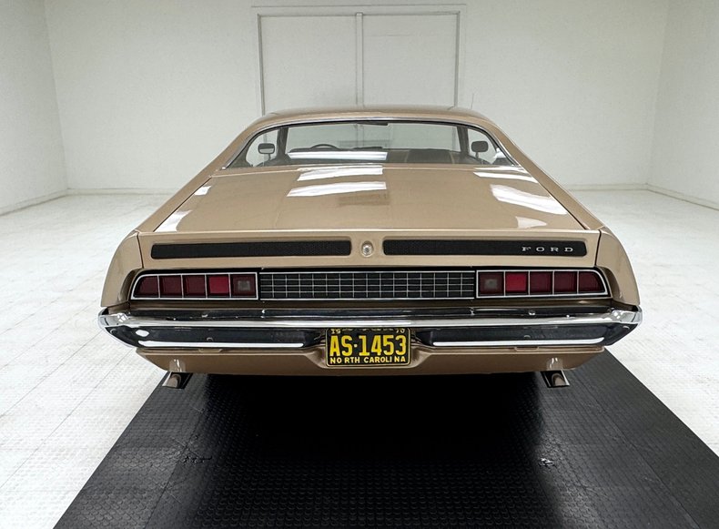 Ford-Torino-1970-Nugget-Gold-Metallic-Ginger-3