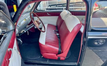 Ford-Tudor-1941-Sedan-3