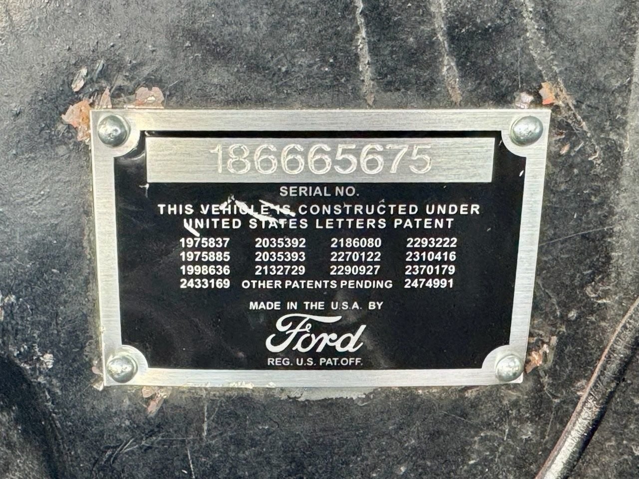 Ford-Tudor-1941-Sedan-6