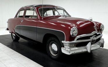 Ford-Tudor-1950-Ruby-Red-Metallic-Gray-10