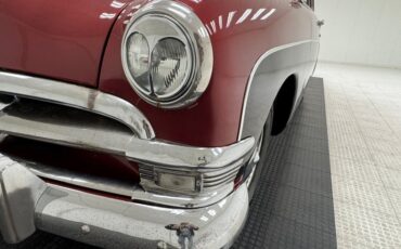 Ford-Tudor-1950-Ruby-Red-Metallic-Gray-15