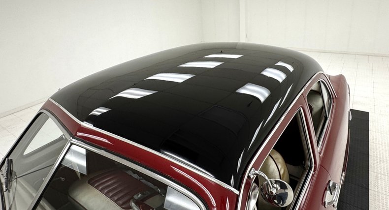 Ford-Tudor-1950-Ruby-Red-Metallic-Gray-18