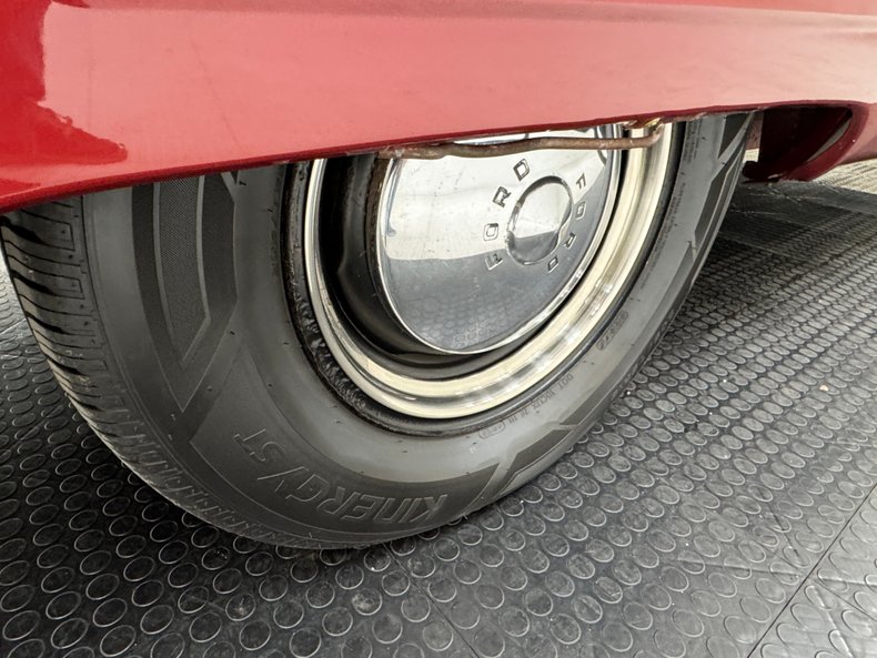 Ford-Tudor-1950-Ruby-Red-Metallic-Gray-26