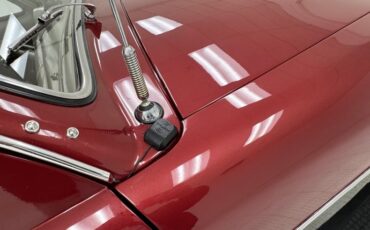 Ford-Tudor-1950-Ruby-Red-Metallic-Gray-27