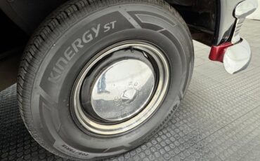 Ford-Tudor-1950-Ruby-Red-Metallic-Gray-28