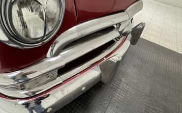 Ford-Tudor-1950-Ruby-Red-Metallic-Gray-29